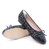 Flats lace Uggs