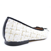 Flats lace Uggs